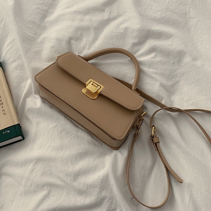 Vintage Style Women's Handbag - Simple Square Shoulder Bag