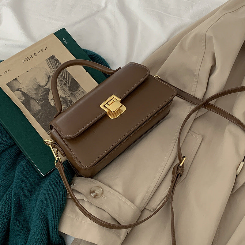 Vintage Style Women's Handbag - Simple Square Shoulder Bag