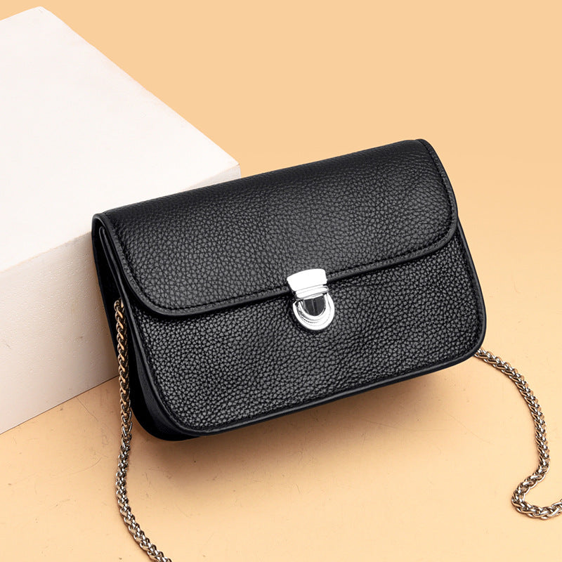 Fashionable Small Square Bag in Genuine Leather