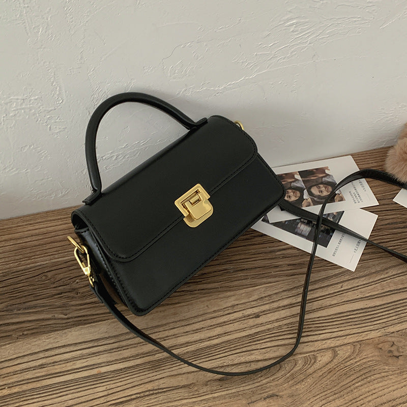 Vintage Style Women's Handbag - Simple Square Shoulder Bag