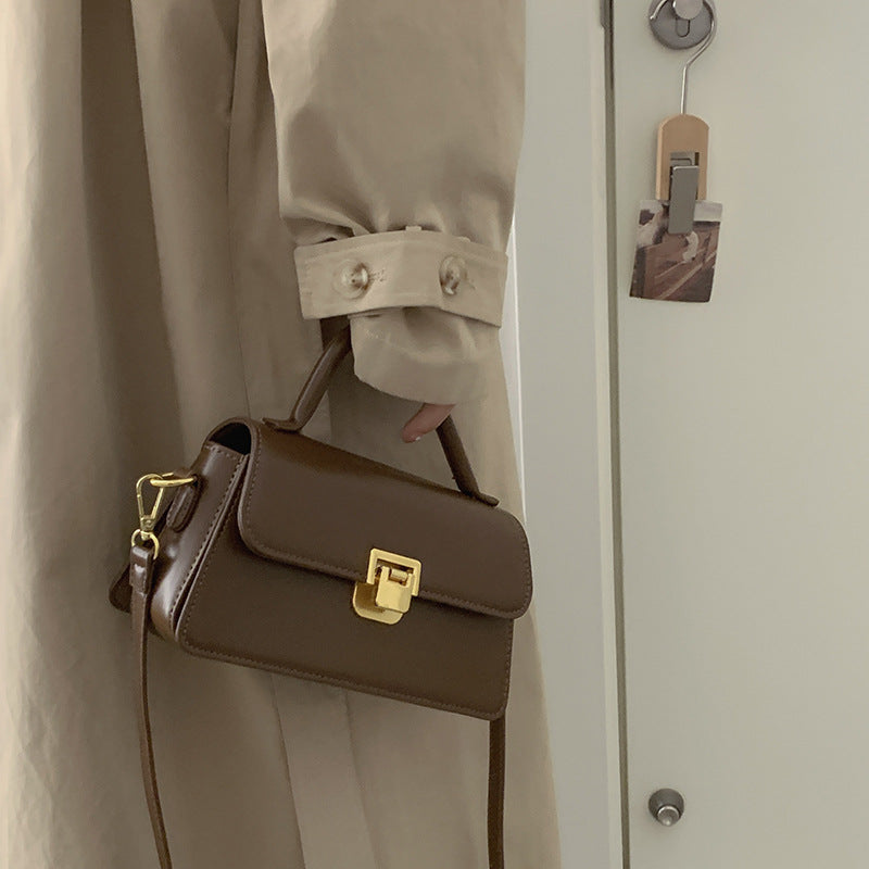 Vintage Style Women's Handbag - Simple Square Shoulder Bag