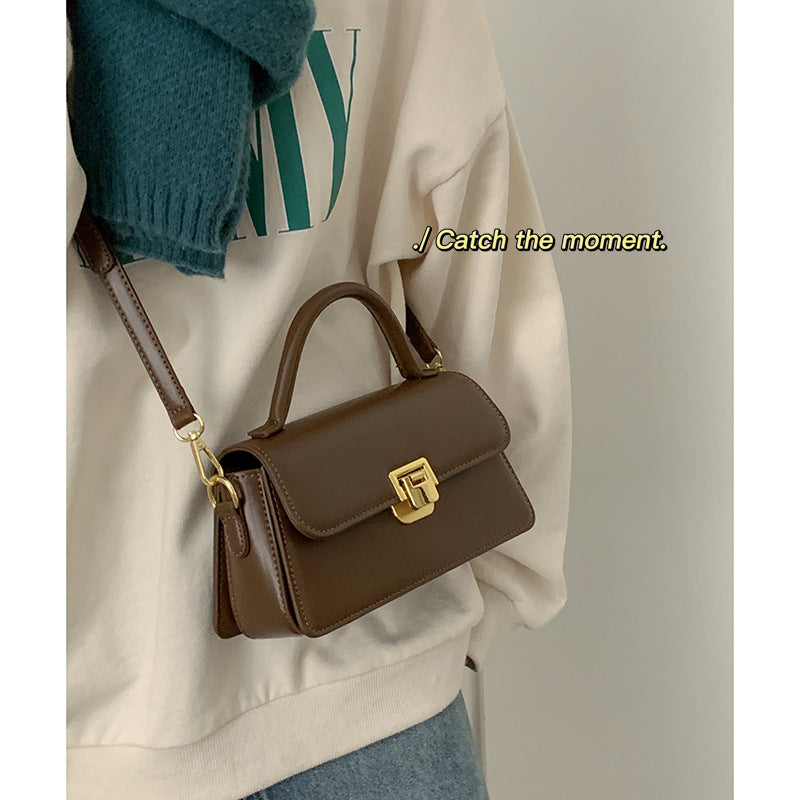 Vintage Style Women's Handbag - Simple Square Shoulder Bag